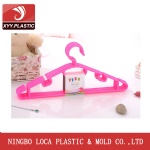 PLASTIC  CLOTH HANGER