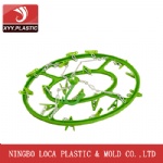 PLASTIC HANGER WITH 18PEGS